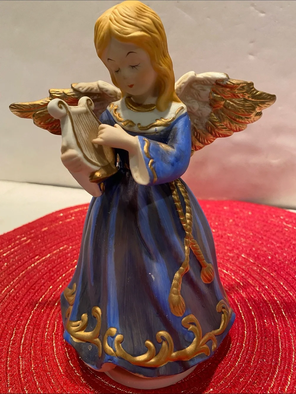 Vintage Porcelain Angel w/Harp Music Box